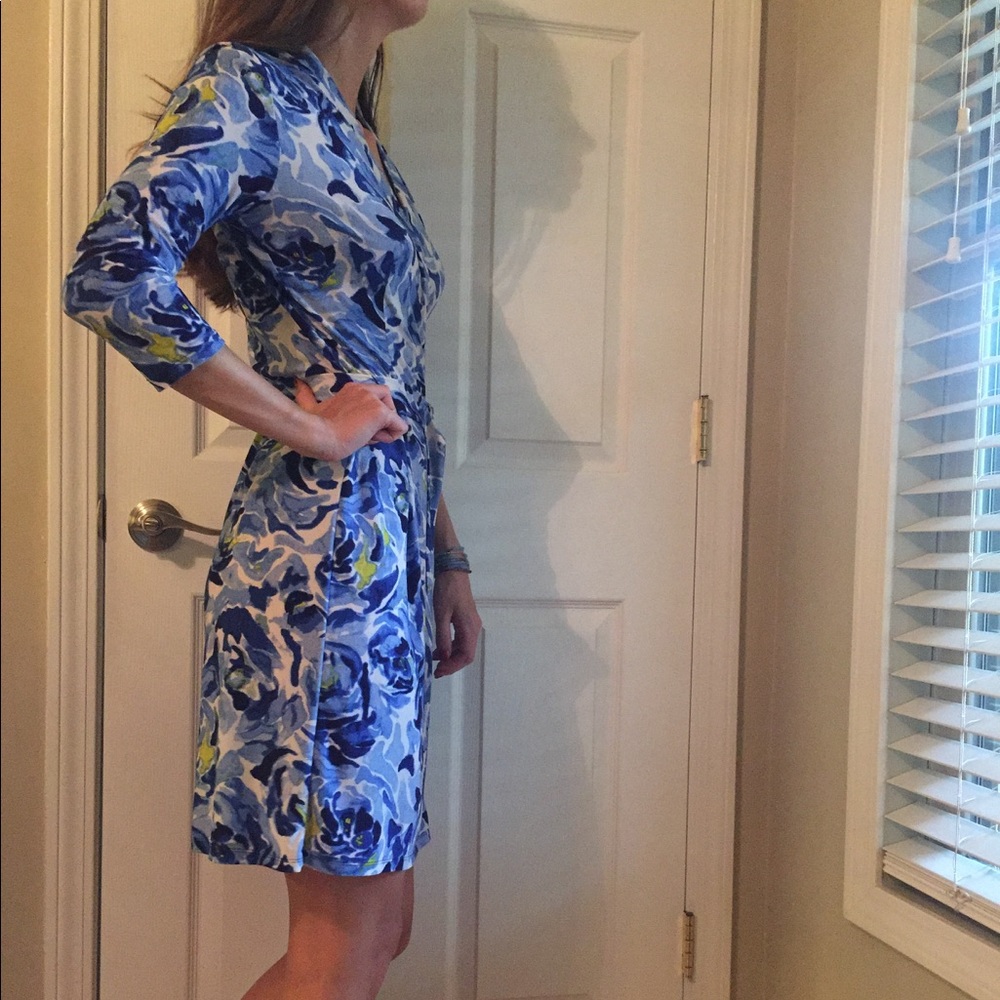 Blue floral 3/4 sleeve dress
